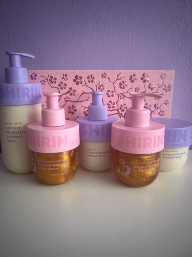 Customer photo review of Shimmering Body Oil Glazed Strawberry Butter Cream