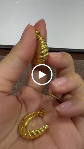 Customer video review of Croissant Hoop Earrings
