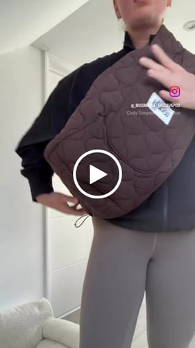 Customer video review of Chocolate | The Quilted Sling