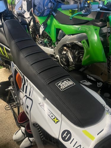Customer photo review of Custom Seat Cover: 2024 Triumph TF 250-X