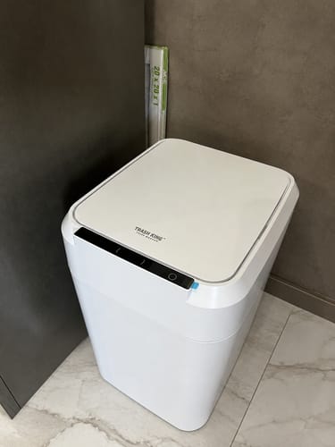 Customer photo review of Royal Bin™ 17L - Touchscreen, Self-Sealing Smart Trash Can