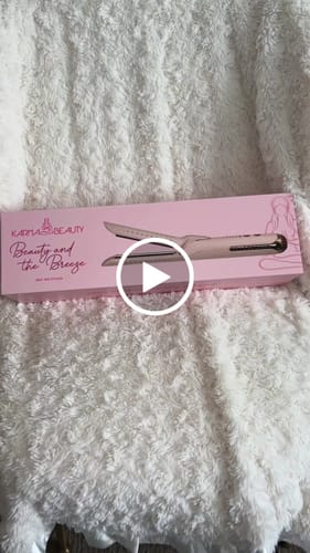 Customer video review of Beauty and The Breeze Air Styler