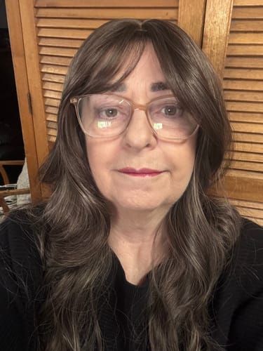 Customer photo review of JBEXTENSION 22 Inches Scalpiana Brown with Highlight 3.5X4 Hard Silky Top Natural Scalp Effect Women Wig with Bangs CLAIRE SILKY TOP - BROWN HIGHLIGHT