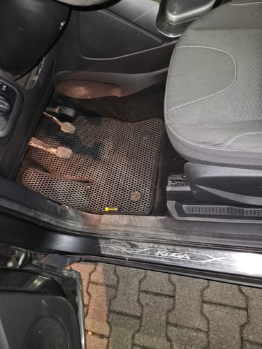 Customer photo review of Auto Fußmatten nach Maß - Komplettset