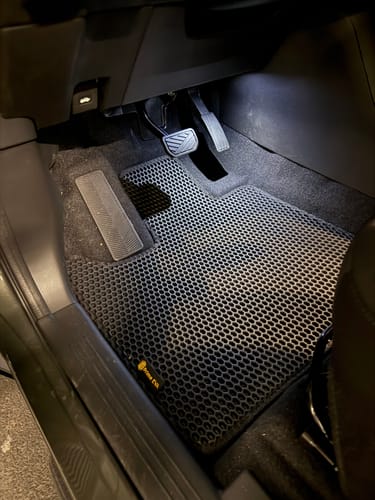 Customer photo review of Auto Fußmatten nach Maß - Komplettset