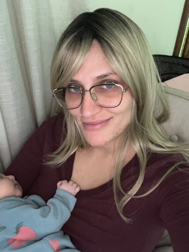 Customer photo review of Peruca Bruna Loira com Franja (Premium)