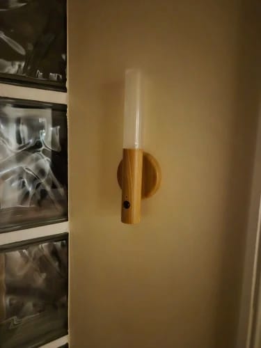 Customer photo review of Motion Light™ – Luz LED Magnética con Sensor de Movimiento
