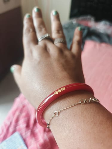 Customer photo review of “Mayur 22k Hallmark Red Divya Shringar Bangle” (2 pis)