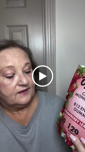 Customer video review of Strawberry Lemonade Optimize Creatine Monohydrate Gummies + B12 Energy Vegan Blend 120 Count