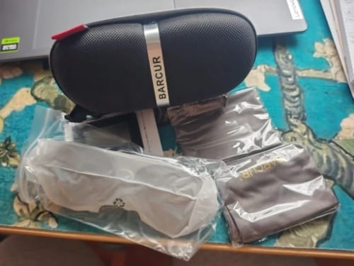 Customer photo review of BARCUR BC8721 Polarized Pilot Sunglasses for Men