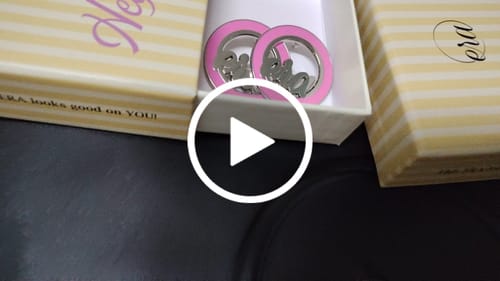 Customer video review of Black Era Tote Bag