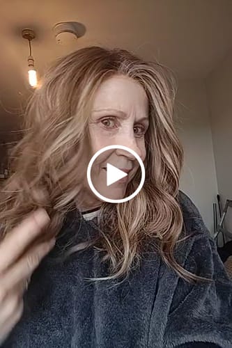 Customer video review of JBEXTENSION 18 Inches Caramel Blonde Highlight Pre-Cut Snowflake Lace Frontlace Glueless Wig TERESA CARAMEL BLONDE HIGHLIGHT【PERMATEASE】