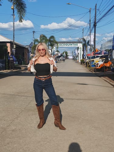 Customer photo review of SAMUEL BROWN BOOTS