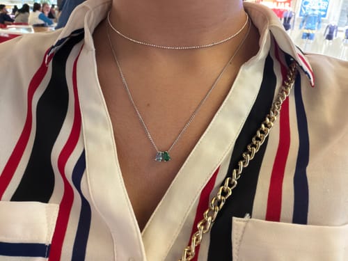Customer photo review of Personaliza Tu Collar Birthstone Gota Plateado