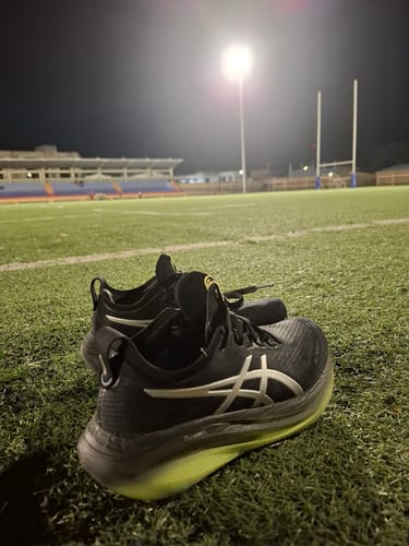 Customer photo review of Asics Gel Nimbus 27 Luxe Hombre Luxe Black
