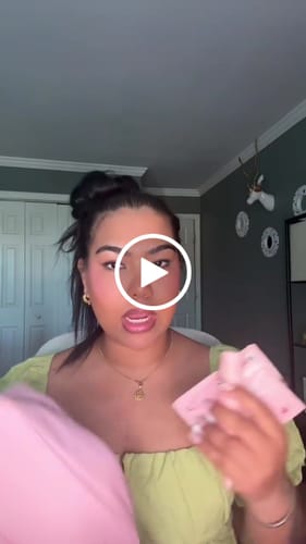 Customer video review of Miami Breeze Hair Care Kit