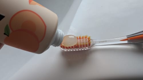 Customer photo review of Bestseller Toothpaste Duo (Peach + Apple & Kiwi)