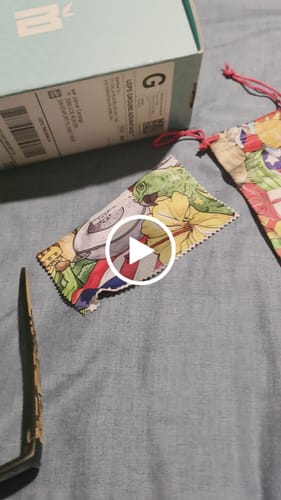 Customer video review of Mis Raíces Black