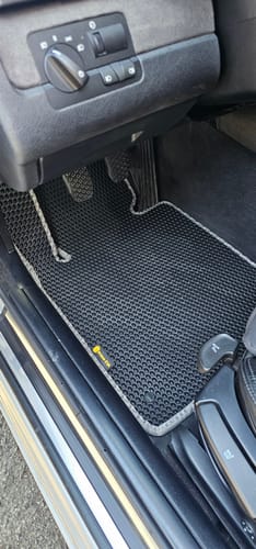 Customer photo review of Auto Fußmatten nach Maß - Vorne