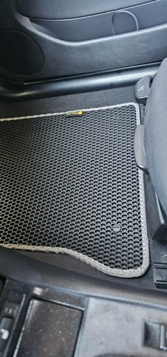 Customer photo review of Auto Fußmatten nach Maß - Vorne
