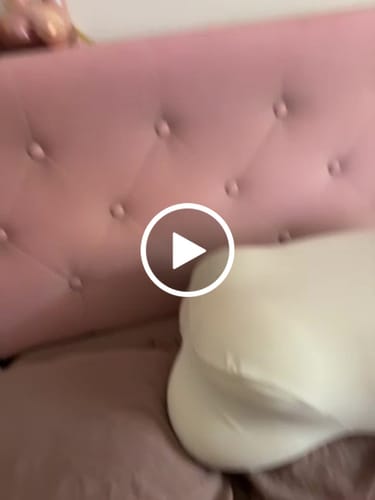 Customer video review of CloudAlign™ Pillow