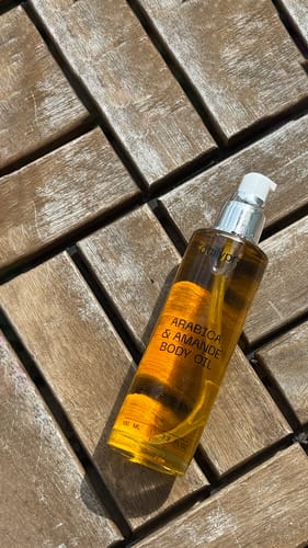 Customer photo review of ARABICA & AMANDE BODY OIL