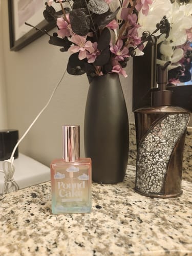 Customer photo review of Pound Cake Perfume Oil