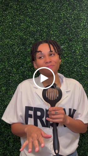 Customer video review of Unisex t-shirt
