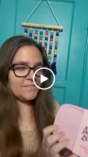 Customer video review of Miami Breeze Hair Care Kit