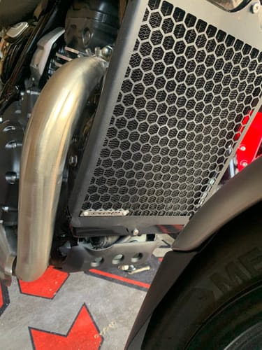 Customer photo review of Triumph 400 Series Oil Change Kit for Scrambler 400 X & Speed 400