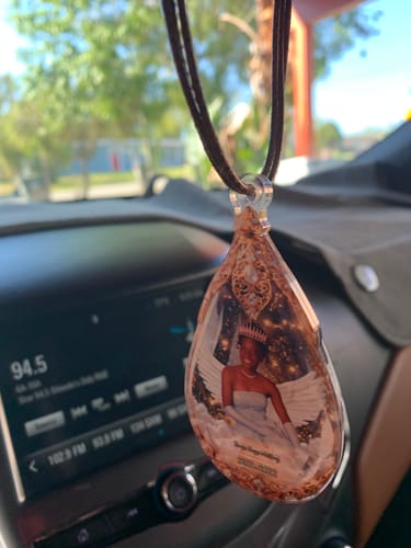 Customer photo review of Custom Photo Car Ornament - Personalized Memorial Sympathy Gifts For Loss Of Mom, Dad