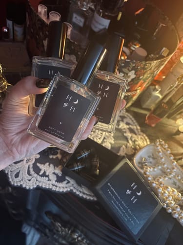 Customer photo review of The Mini Otherworldly Collection 7 Scents + 20% Discount & New Bigger Sized bottles