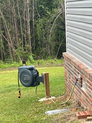 Customer photo review of Retractable Garden Hose Reel-5/8 in-115ft