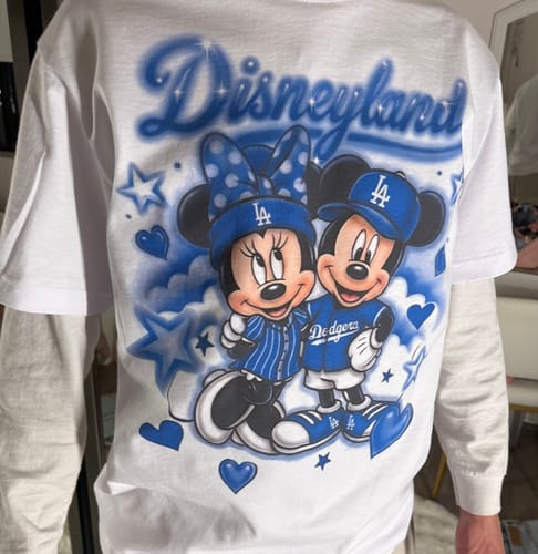 Customer photo review of mickey & minnie x dodgers t-shirt