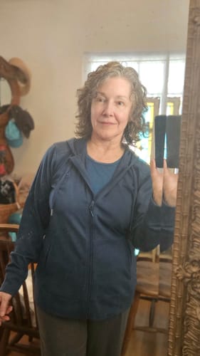 Reviewer shows the flattering, comfortable fit of the Starry Night Ryann Hoodie.