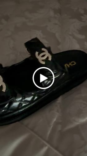 Customer video review of CC 25 Dad Sandal Mules Black Patent Leather 237585
