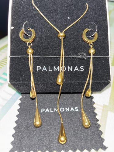 Customer photo review of Dangling Teardrop Set