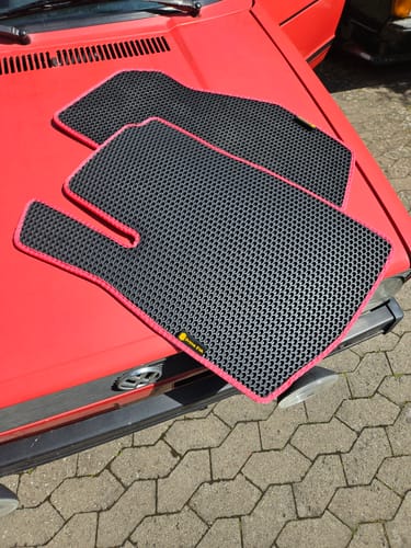 Customer photo review of Auto Fußmatten nach Maß - Vorne