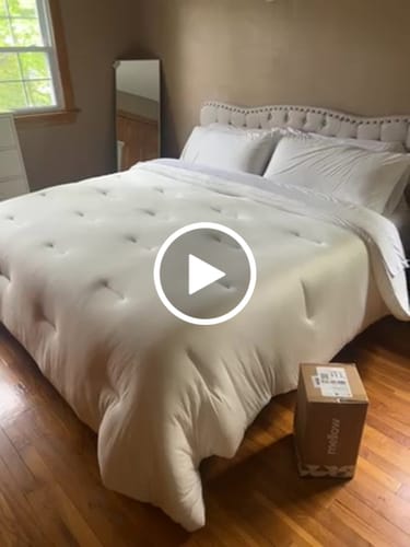 Customer video review of MarshMellow Comforter