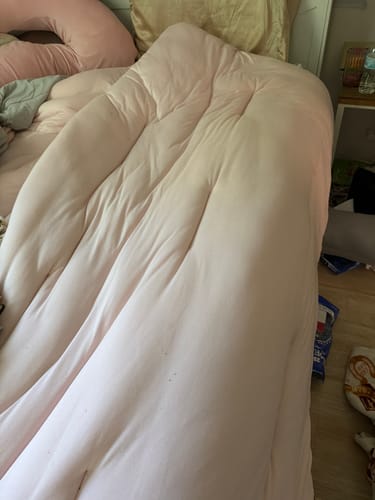 Customer photo review of MarshMellow Comforter