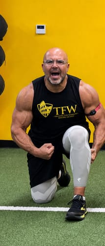 Customer photo review of Compression Sleeves V2 for Knees and Legs