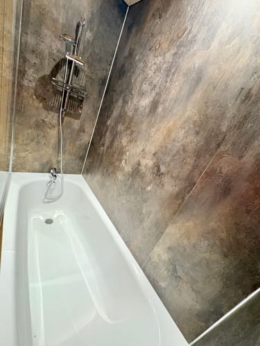 Customer photo review of Panneau Mural Salle de Bain SPC Bronze Cuivré – Étanche & Anti-Rayure