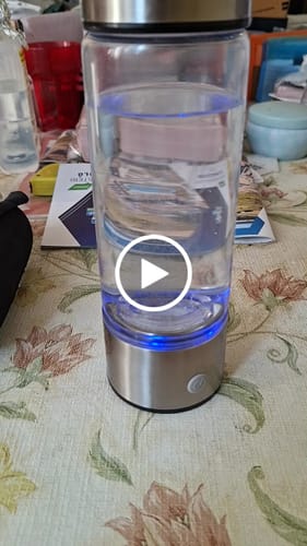 Customer video review of Hydrofresh Hidrogénes víz készítő üveg
