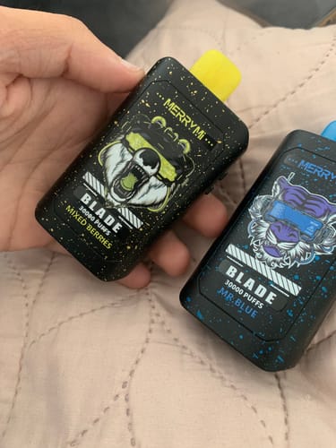Customer photo review of Merry-Mi - Blade 30K - Puff Jetable / Vape Disposable - 5% nicotine