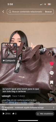 Reseña con foto de un cliente sobre Cartera Tote Argolla Handle Tiritas