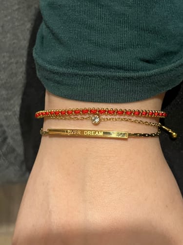 Customer photo review of Brazalete Rojo & Dorado