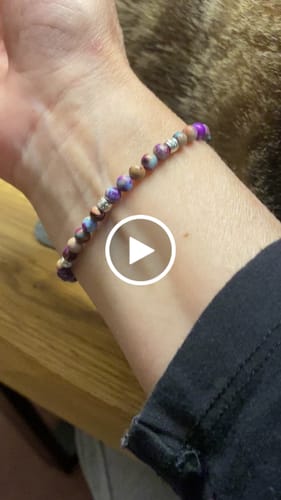 Customer video review of Tibetisches Energie Armband - Violetter Jaspis