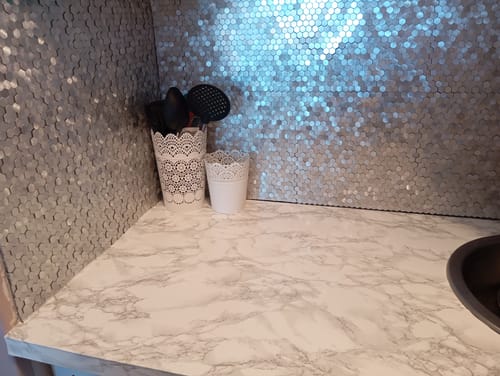 Customer photo review of Plaque Mosaique Adhésive Crédence de Cuisine Relief Chromée 3D