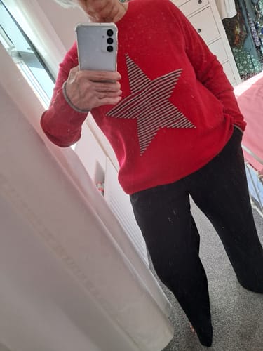 Customer photo review of Red Star Design Cashmere Crew Neck Jumper Large