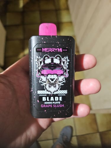 Customer photo review of Merry-Mi - Blade 30K - Puff Jetable / Vape Disposable - 5% nicotine